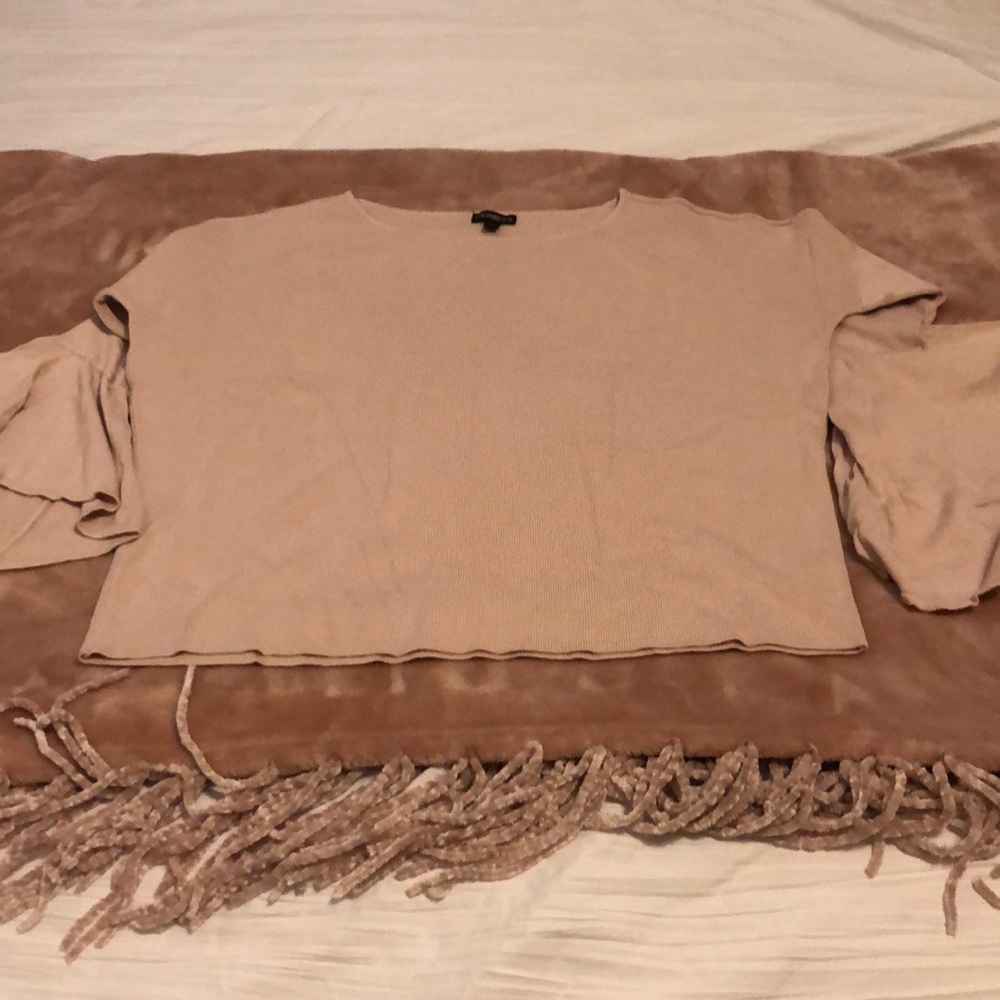 Express Bell sleeve